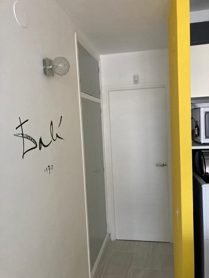 Tres Bel Appartement Entierement Renove エンプリアブラバ エクステリア 写真